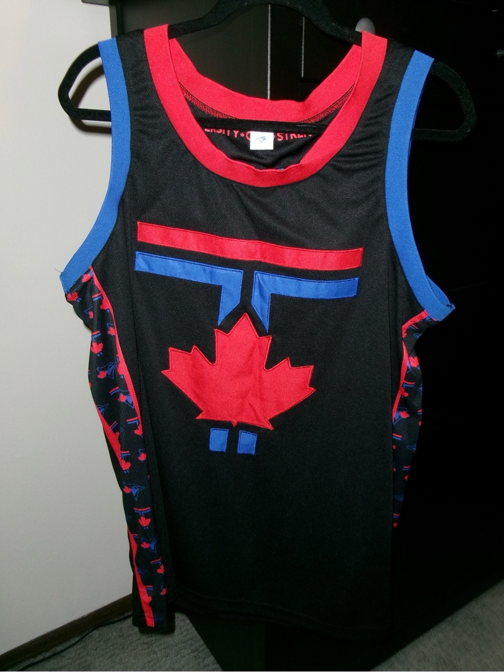 Men’s Toronto Maple Leaves Basketball Jersey - Men’s Size XL